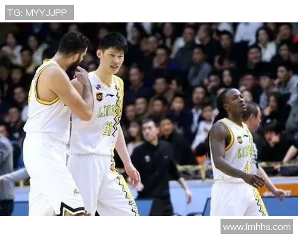 南京篮球队以80分领跑欧锦赛积分榜展现强劲实力和夺冠希望 南京篮球队以80分领跑欧锦赛积分榜展现强劲实力和夺冠希望