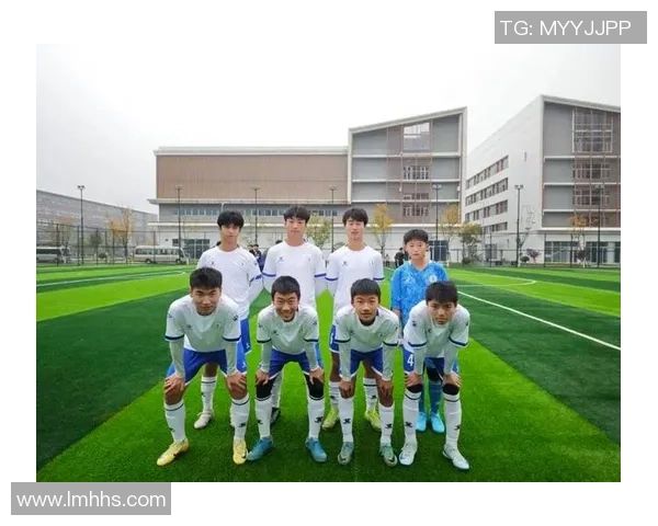 杭州足球队在最新足球状态排行榜中荣登第七名展现强劲实力与潜力