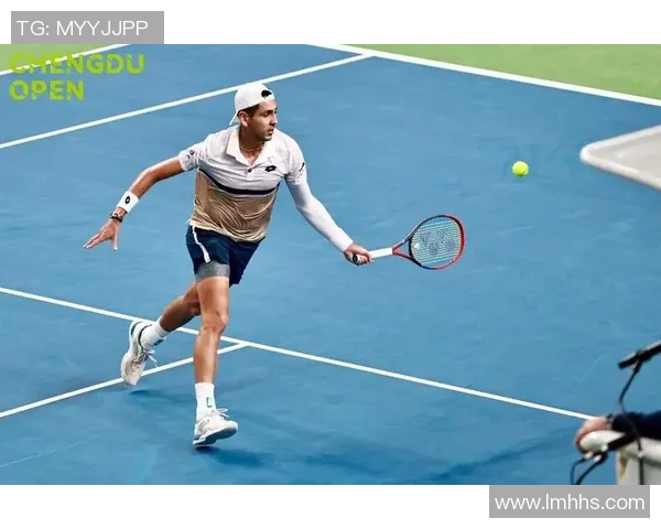 成都网球队在大师赛中的个人能力展现与技术分析